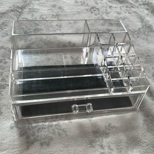 Acrylic makeup organizer
